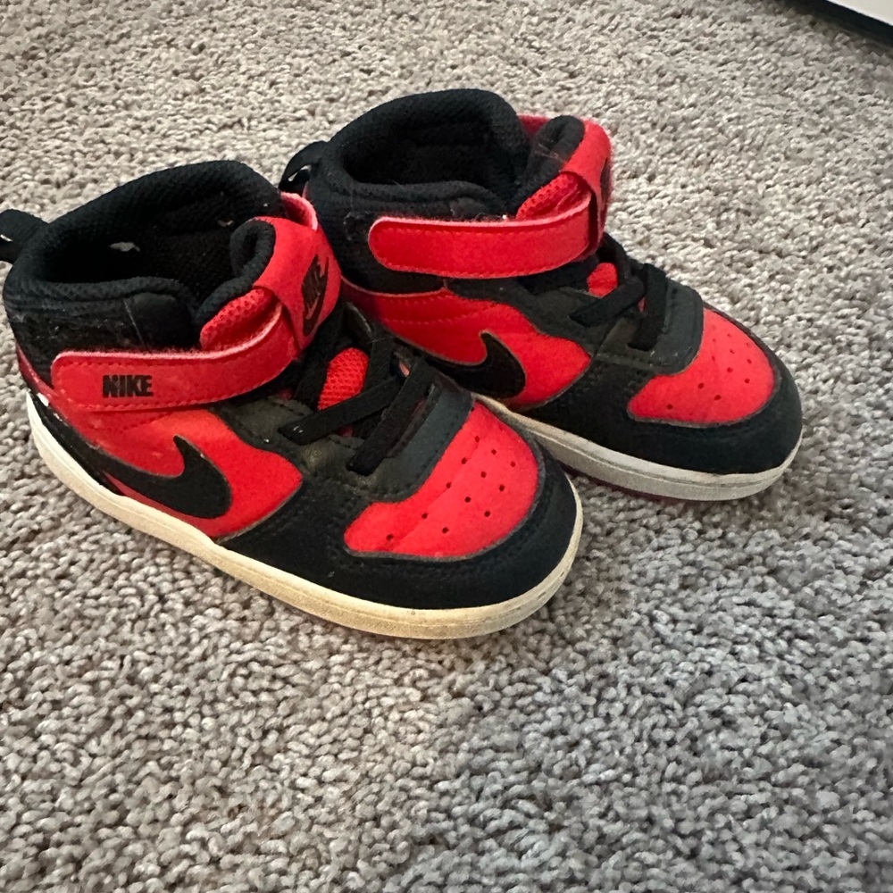 Nike Court Borough Mid- Kids Red and Black Sneakers